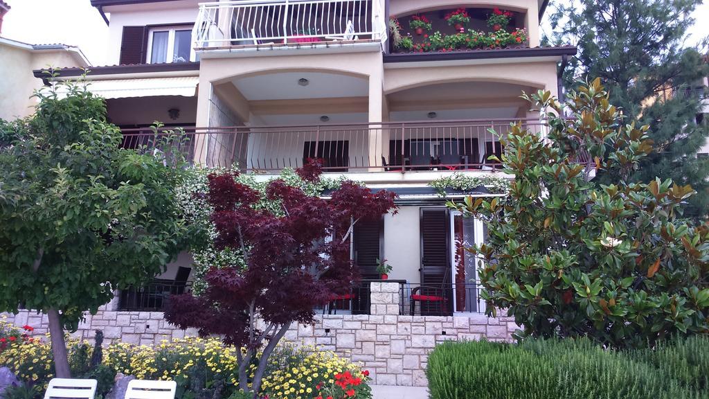 Apartments Silmare Rabac Buitenkant foto